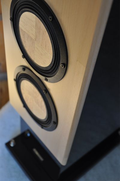 Contrast audio Soul. 3-way floorstanding audiophile speaker system.