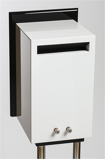 Contrast audio Lens. 2-way bookshelf speaker system.